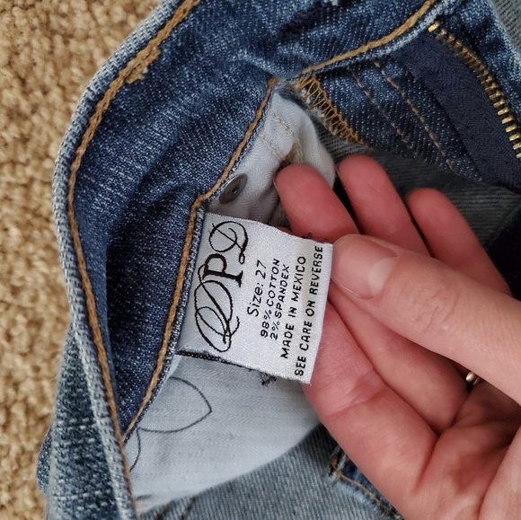 Express Deluxe Premium Denim - Picture 5 of 6